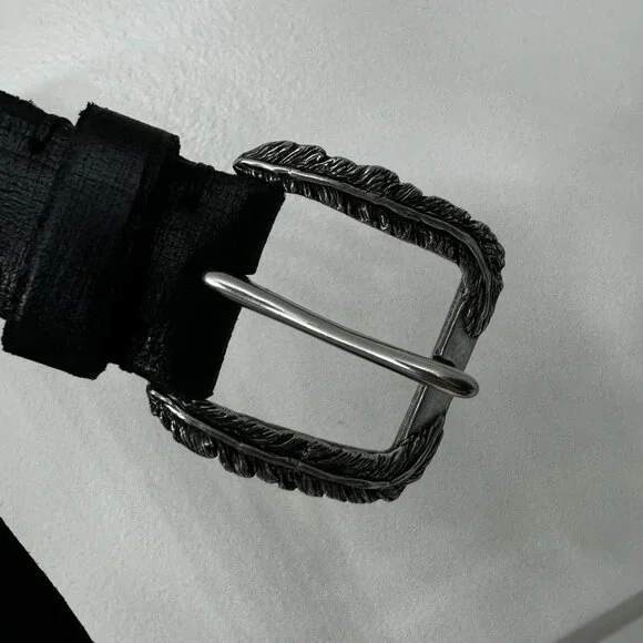 JOHN VARVATOS *MADE IN ENGLAND* Feather Buckle Belt in BLACK sz.38 - Picture 1 of 5